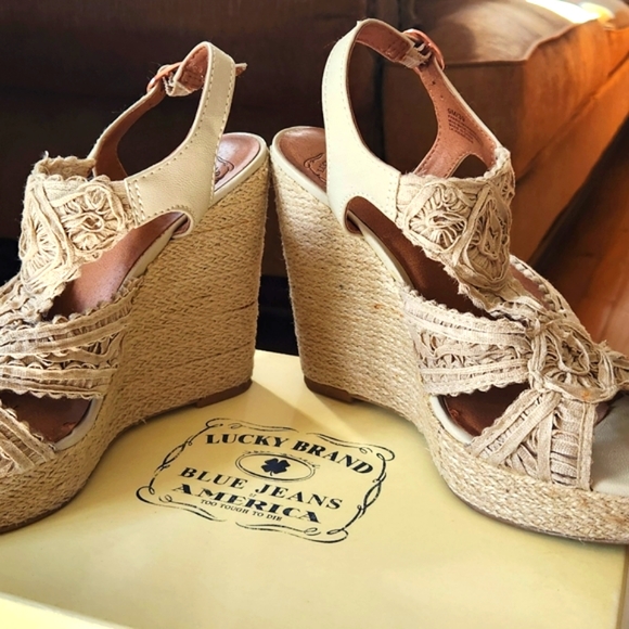 Lucky Brand Wedges - Picture 2 of 6
